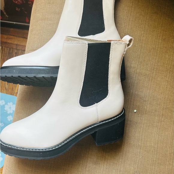Madewell Chelsea boots